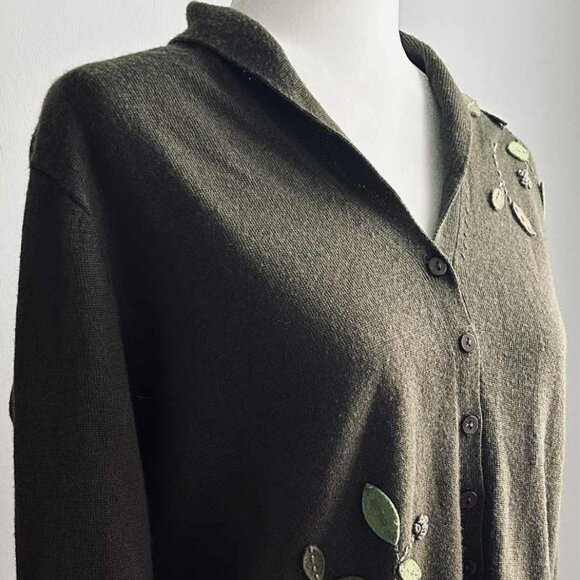 Kasper Deep Olive Wool-Blend Cardigan with Felt Leaf Appliqué – US XL - Picture 3 of 10